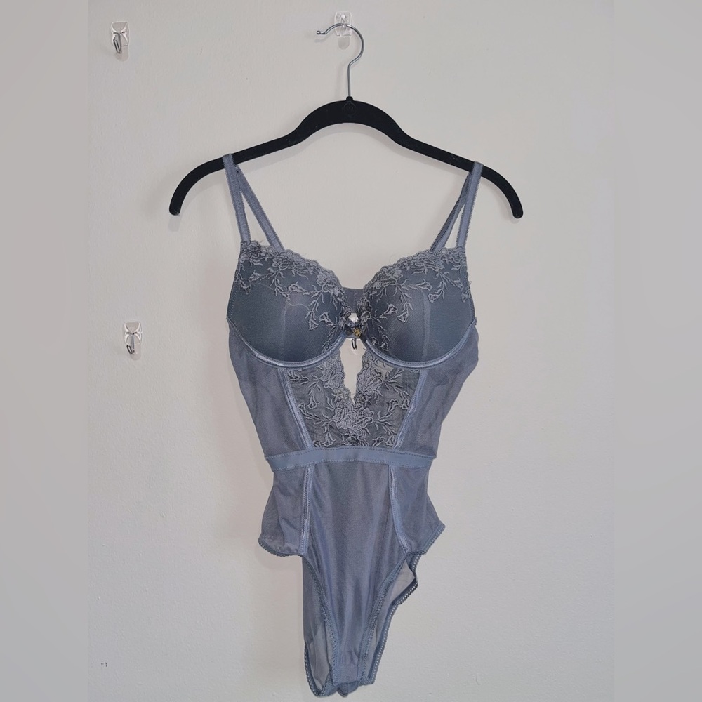 daisy fuentes gray lace cutout corset bodysuit